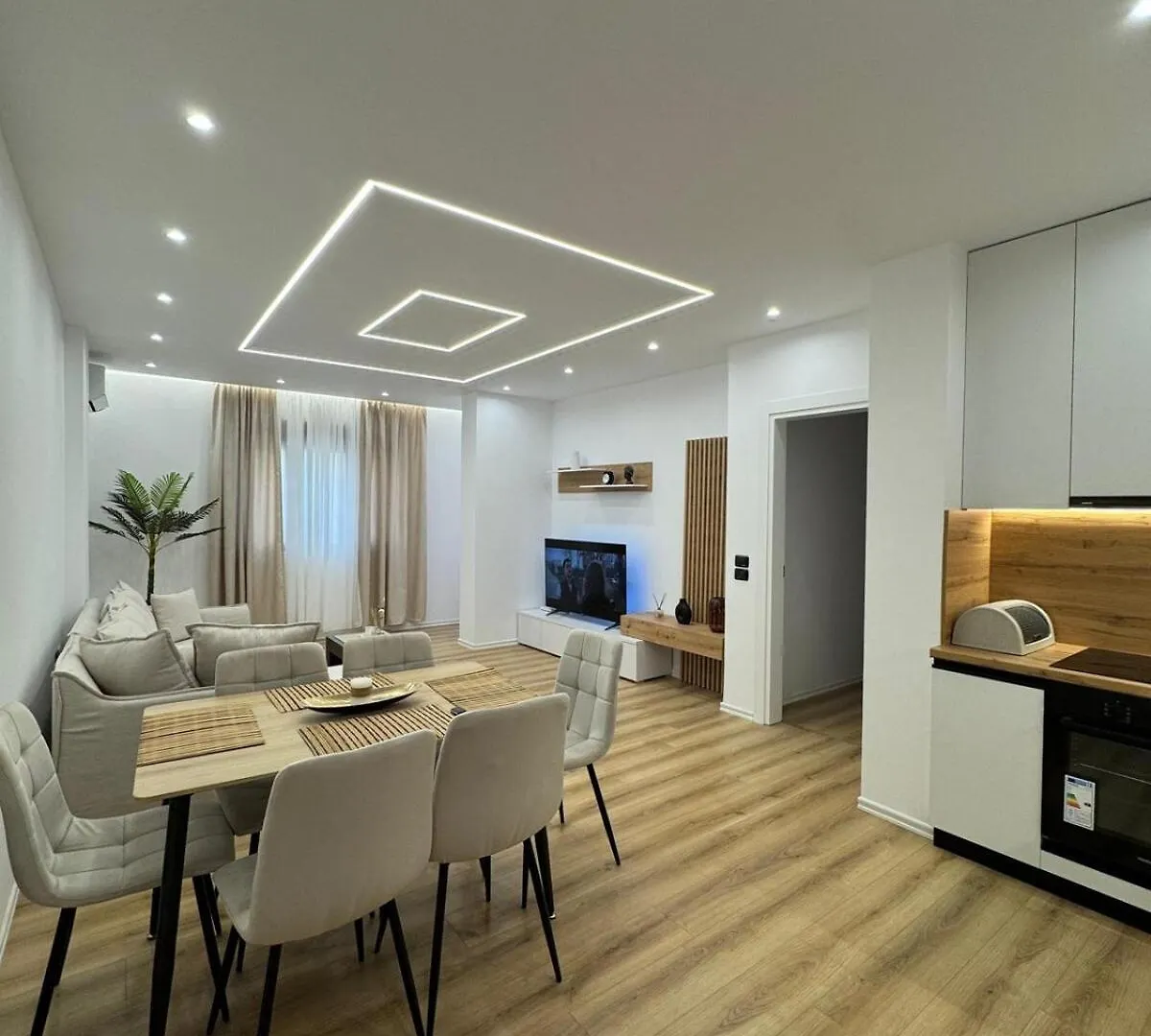 Apartment At Port Vlorë