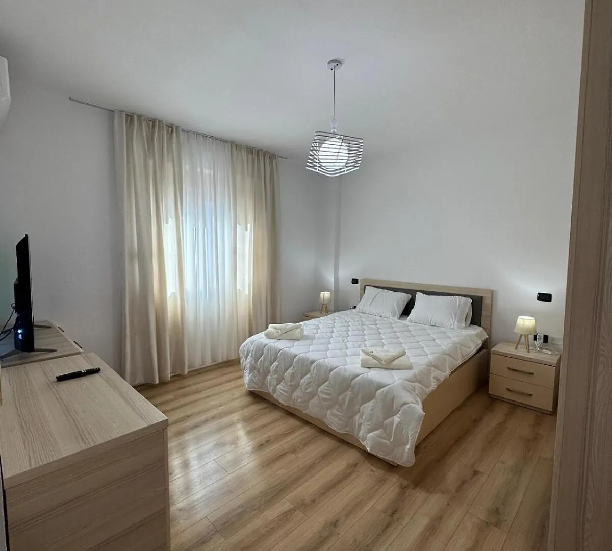 Apartment At Port Vlorë 0*,